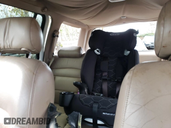 2001 Ford Explorer z VIN 1FMZU85P51ZA00343, wystawiony jako Copart lot #85793084 z przebiegiem Nie podano mil oraz Nie do naprawy • Non repairable. Historia ofert i sprzedaży dostępna na DreamBid. Obrazek 10.