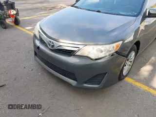 2012 Toyota Camry L z VIN 4T1BF1FK4CU530650, wystawiony jako IAAI lot #42275744 z przebiegiem 189 490 mil mil oraz . Historia ofert i sprzedaży dostępna na DreamBid. Obrazek 6.