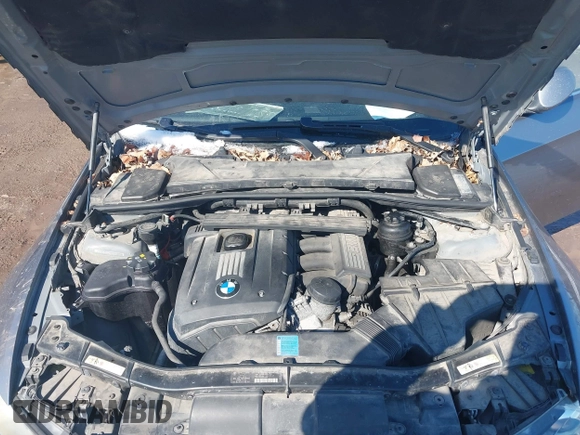 2007 BMW 3 Series 328xi with VIN WBAWC33527PC86770, listed as a IAAI auction lot 41652415 with 150,294 mi miles and . Bid and sale history available at DreamBid. Image 10.
