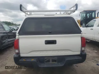 2018 Toyota Tacoma SR z VIN 5TFRX5GN4JX109409, wystawiony jako Copart lot #56705025 z przebiegiem 155 096 mil mil oraz Czysty tytuł • Clean title. Historia ofert i sprzedaży dostępna na DreamBid. Obrazek 6.