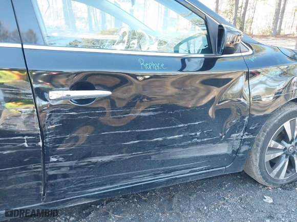 2019 Nissan Sentra S with VIN 3N1AB7AP7KY304683, listed as a IAAI auction lot 41052620 with 151,076 mi miles. Bid and sale history available at carsss.com. Image 19.
