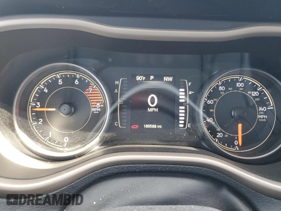 2018 Jeep Cherokee Latitude Tech Connect with VIN 1C4PJMCX0JD506479, listed as a Copart auction lot 57210275 with 189,588 mi miles and Salvage title. Bid and sale history available at DreamBid. Image 9.