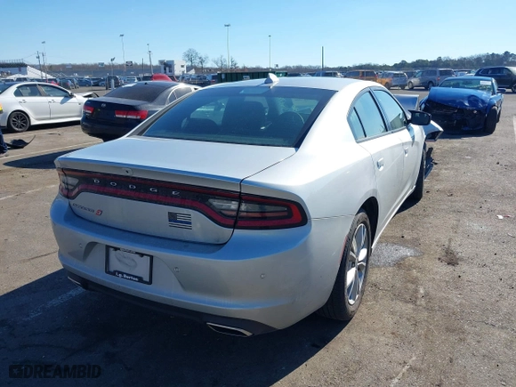 2022 Dodge Charger SXT with VIN 2C3CDXJG6NH236326, listed as a IAAI auction lot 41667088 with 22,349 mi miles. Bid and sale history available at carsss.com. Image 4.