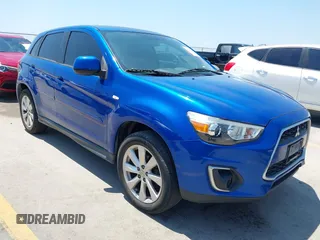 2015 Mitsubishi Outlander ES z VIN 4A4AP3AU0FE018022, wystawiony jako IAAI lot #42355746 z przebiegiem 110 779 mil mil oraz . Historia ofert i sprzedaży dostępna na DreamBid. Obrazek 1.