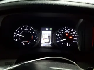 2018 Toyota Sienna XLE with VIN 5TDDZ3DC6JS193492, listed as a Copart auction lot 86548854 with 82,762 mi miles and Salvage Title. Bid and sale history available at carsss.com. Image 9.