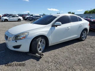 2013 Volvo S60 T5 Premier с VIN YV1612FS7D2222969, выставлен на аукционе Copart как лот 57457725 с пробегом 122 623 миль миль и Списание • Salvage title. История ставок и продаж доступна на DreamBid. Изображение 1.