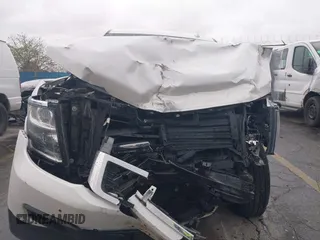 2018 Chevrolet Tahoe LT с VIN 1GNSKBKC7JR351112, выставлен на аукционе IAAI как лот 41732631 с пробегом 103 771 миль миль и . История ставок и продаж доступна на DreamBid. Изображение 12.