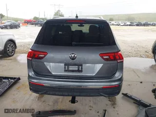 2022 Volkswagen Tiguan SE with VIN 3VV3B7AX0NM159344, listed as a IAAI auction lot 40788371 with 29,938 mi miles. Bid and sale history available at carsss.com. Image 17.