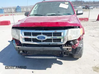 2011 Ford Escape XLT with VIN 1FMCU0D70BKC18662, listed as a IAAI auction lot 41769355 with 173,040 mi miles. Bid and sale history available at carsss.com. Image 6.