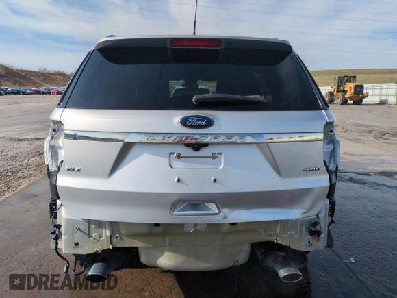 2018 Ford Explorer XLT with VIN 1FM5K8D83JGC77101, listed as a Copart auction lot 51110845 with 94,630 mi miles and Salvage Title. Bid and sale history available at carsss.com. Image 6.