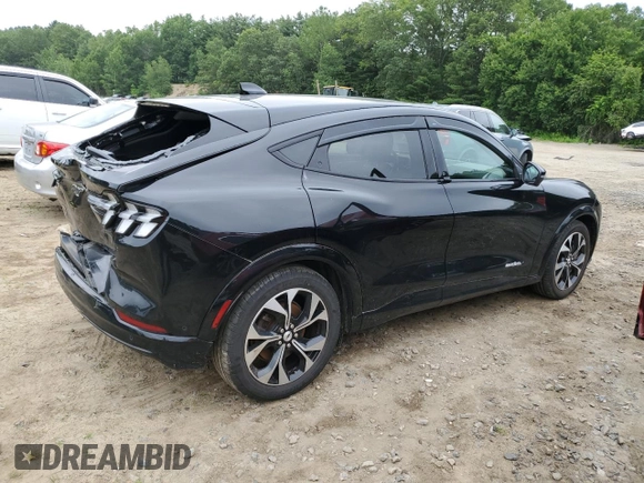 2022 Ford Mustang Mach-E Premium with VIN 3FMTK3SU6NMA39278, listed as a Copart auction lot 61228515 with 40,709 mi miles and Salvage title. Bid and sale history available at DreamBid. Image 3.