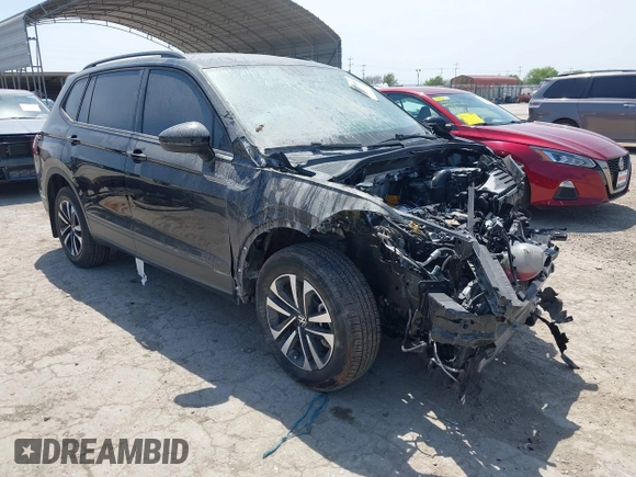 2022 Volkswagen Tiguan S with VIN 3VV1B7AX5NM030779, listed as a IAAI auction lot 41877605 with 39,261 mi miles and . Bid and sale history available at DreamBid. Image 1.