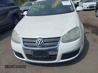2008 Volkswagen Jetta SE with VIN 3VWRZ71KX8M173889, listed as a IAAI auction lot 42062818 with Not provided miles and . Bid and sale history available at DreamBid. Image 11.
