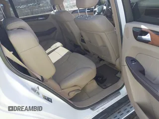 2016 Mercedes-Benz GL with VIN 4JGDF6EE8GA688532, listed as a IAAI auction lot 41875634 with 52,539 mi miles. Bid and sale history available at carsss.com. Image 8.
