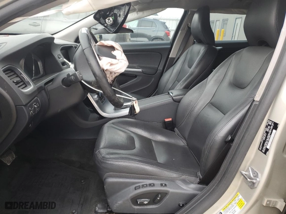 2017 Volvo V60 Premier with VIN YV140MEK8H1331444, listed as a Copart auction lot 52517775 with 89,678 mi miles and Clean Title. Bid and sale history available at carsss.com. Image 7.