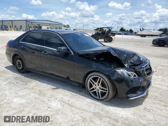 2016 Mercedes-Benz E-Class E 400 with VIN WDDHF6HB7GB181578, listed as a Copart auction lot 60837644 with 154,189 mi miles and Salvage Title. Bid and sale history available at carsss.com. Image 4.