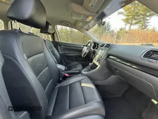 2014 Volkswagen Jetta SportWagen TDI w/Sunroof & Nav with VIN 3VWPL7AJ7EM618245, listed as a Copart auction lot 49228175 with 156,000 mi miles and Clean Title. Bid and sale history available at carsss.com. Image 5.