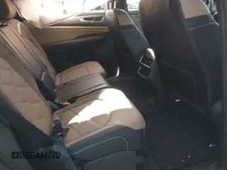 2024 Volkswagen Atlas SE with VIN 1V2KE2CA4RC223498, listed as a IAAI auction lot 41762422 with 15,618 mi miles and . Bid and sale history available at DreamBid. Image 8.