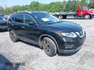 2020 Nissan Rogue SV z VIN JN8AT2MT6LW004605, wystawiony jako IAAI lot #42429525 z przebiegiem 87 349 mil mil oraz . Historia ofert i sprzedaży dostępna na DreamBid. Obrazek 1.