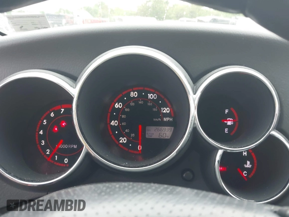 2005 Pontiac Vibe z VIN 5Y2SL66865Z436726, wystawiony jako IAAI lot #42227219 z przebiegiem 266 939 mil mil oraz . Historia ofert i sprzedaży dostępna na DreamBid. Obrazek 7.
