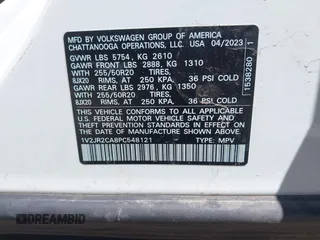 2023 Volkswagen Atlas SE с VIN 1V2JR2CA8PC548121, выставлен на аукционе IAAI как лот 42129010 с пробегом 42 621 миль миль и . История ставок и продаж доступна на DreamBid. Изображение 9.