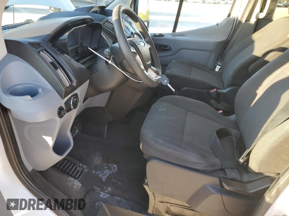 2018 Ford Transit Passenger XL z VIN 1FBZX2YM5JKA75213, wystawiony jako Copart lot #82145134 z przebiegiem 237 825 mil mil oraz Nie do naprawy • Non repairable. Historia ofert i sprzedaży dostępna na DreamBid. Obrazek 7.