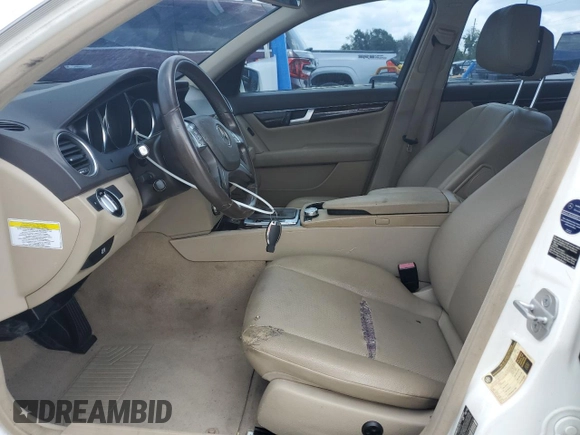 2013 Mercedes-Benz C 300 Sport with VIN WDDGF8AB0DR284569, listed as a Copart auction lot 56630195 with 99,726 mi miles and Clean Title. Bid and sale history available at DreamBid. Image 8.