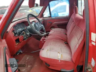 1992 Ford F-150 z VIN 1FTDF15N7NNA66551, wystawiony jako Copart lot #44051595 z przebiegiem 137 522 mil mil oraz Czysty tytuł • Clean title. Historia ofert i sprzedaży dostępna na DreamBid. Obrazek 7.