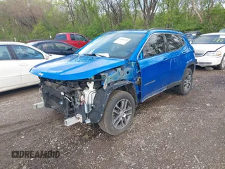 2017 Jeep Compass Latitude z VIN 3C4NJDBB3HT651274, wystawiony jako IAAI lot #42081489 z przebiegiem 127 276 mil mil oraz . Historia ofert i sprzedaży dostępna na DreamBid. Obrazek 18.