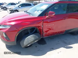 2019 Chevrolet Blazer z VIN 3GNKBCRS6KS643531, wystawiony jako IAAI lot #42308910 z przebiegiem 54 053 mil mil oraz . Historia ofert i sprzedaży dostępna na DreamBid. Obrazek 6.