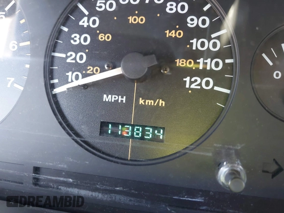 1997 Jeep Grand Cherokee Limited with VIN 1J4GZ78Y8VC769675, listed as a IAAI auction lot 41694347 with 113,834 mi miles. Bid and sale history available at carsss.com. Image 7.