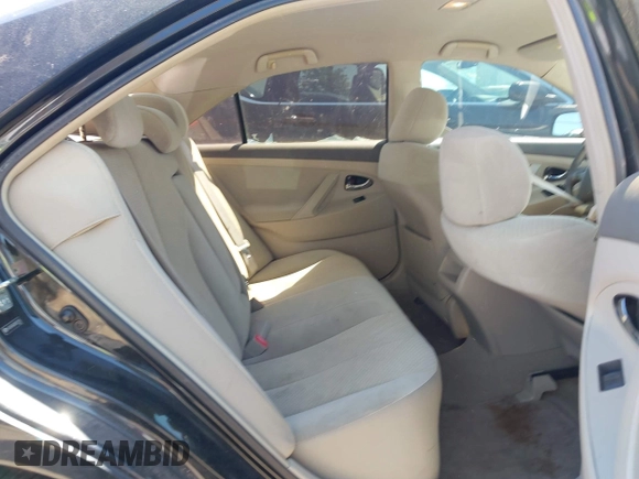 2008 Toyota Camry LE z VIN 4T4BE46KX8R023995, wystawiony jako IAAI lot #41837407 z przebiegiem 197 425 mil mil oraz . Historia ofert i sprzedaży dostępna na DreamBid. Obrazek 8.