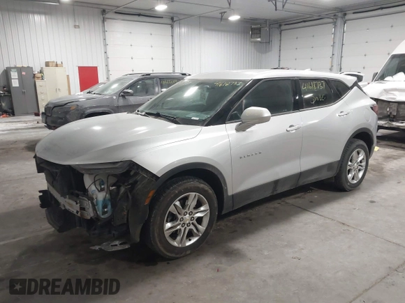 2019 Chevrolet Blazer z VIN 3GNKBBRA0KS683038, wystawiony jako IAAI lot #41618737 z przebiegiem 104 982 mil mil oraz . Historia ofert i sprzedaży dostępna na DreamBid. Obrazek 18.