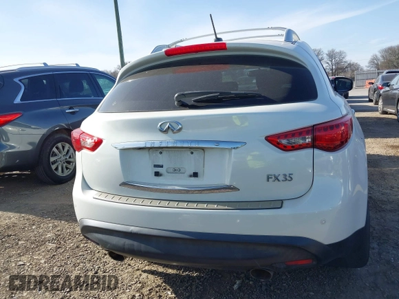 2011 Infiniti FX35 with VIN JN8AS1MW4BM734210, listed as a IAAI auction lot 41733759 with 170,862 mi miles. Bid and sale history available at carsss.com. Image 16.