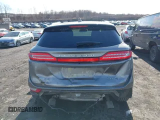 2016 Lincoln MKC Select with VIN 5LMCJ2D95GUJ08172, listed as a IAAI auction lot 41504279 with 73,425 mi miles and . Bid and sale history available at DreamBid. Image 16.