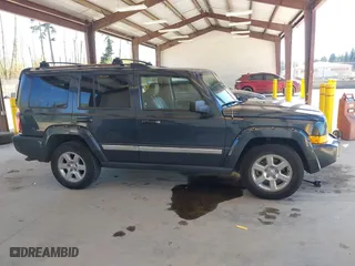 2006 Jeep Commander Limited with VIN 1J8HG58296C364600, listed as a IAAI auction lot 42054968 with 102,519 mi miles. Bid and sale history available at carsss.com. Image 13.