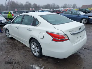 2015 Nissan Altima SV z VIN 1N4AL3AP0FC212970, wystawiony jako IAAI lot #42045260 z przebiegiem 110 433 mil mil oraz . Historia ofert i sprzedaży dostępna na DreamBid. Obrazek 3.