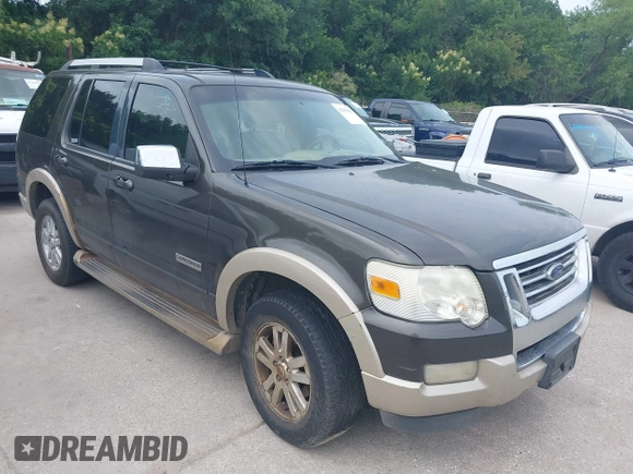 2007 Ford Explorer Eddie Bauer z VIN 1FMEU64E67UA75755, wystawiony jako IAAI lot #42363410 z przebiegiem 243 746 mil mil oraz . Historia ofert i sprzedaży dostępna na DreamBid. Obrazek 1.