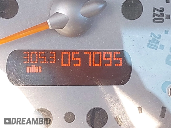 2003 MINI Hardtop with VIN WMWRC33413TC48601, listed as a IAAI auction lot 41418901 with 57,095 mi miles and . Bid and sale history available at DreamBid. Image 16.
