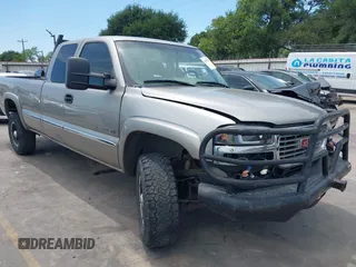 2001 GMC Sierra 2500HD SLE с VIN 1GTHC29U21E333431, выставлен на аукционе IAAI как лот 42413074 с пробегом 246 598 миль миль и . История ставок и продаж доступна на DreamBid. Изображение 1.
