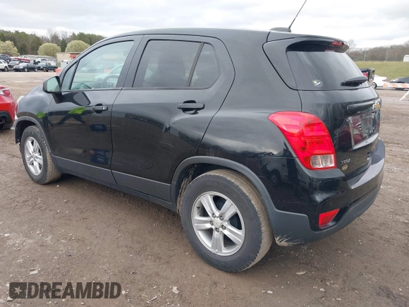 2019 Chevrolet Trax LS with VIN 3GNCJKSB1KL386803, listed as a IAAI auction lot 41832867 with 107,462 mi miles. Bid and sale history available at carsss.com. Image 3.