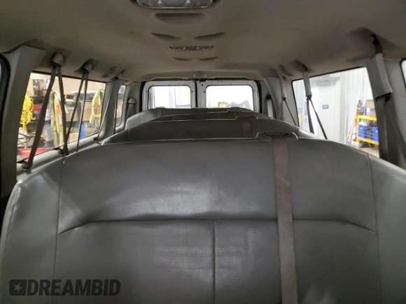 2014 Ford Econoline Passenger XL z VIN 1FBSS3BL0EDA89519, wystawiony jako Copart lot #54524735 z przebiegiem 39 417 mil mil oraz Tytuł czysty. Historia ofert i sprzedaży dostępna na DreamBid. Obrazek 10.
