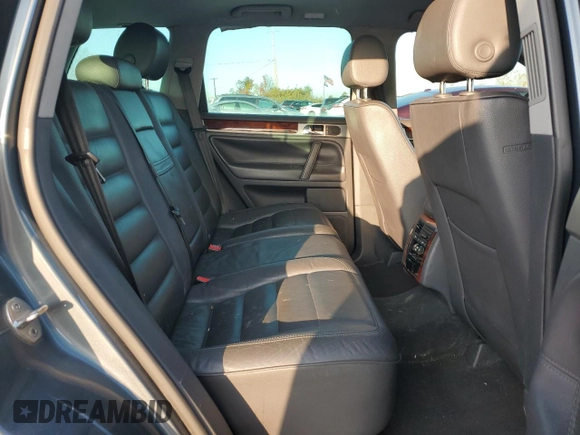 2007 Volkswagen Touareg V6 with VIN WVGZE77L47D001703, listed as a Copart auction lot 76585224 with 152,024 mi miles and Clean Title. Bid and sale history available at DreamBid. Image 11.