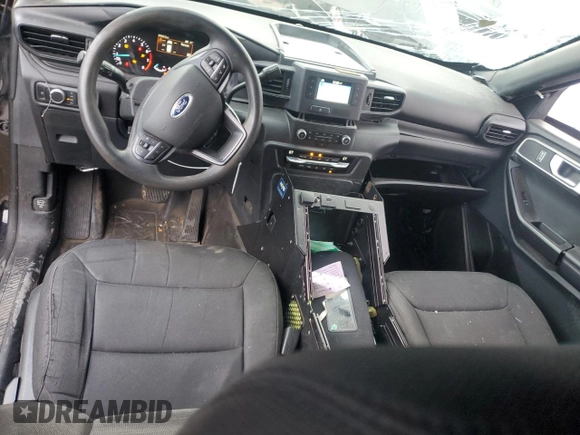 2020 Ford Police Interceptor Utility z VIN 1FM5K8AB9LGA97902, wystawiony jako Copart lot #45096225 z przebiegiem 93 845 mil mil oraz Szkody całkowita. Historia ofert i sprzedaży dostępna na DreamBid. Obrazek 8.