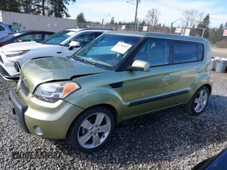 2010 Kia Soul + with VIN KNDJT2A24A7049671, listed as a IAAI auction lot 41736087 with 144,524 mi miles. Bid and sale history available at carsss.com. Image 14.
