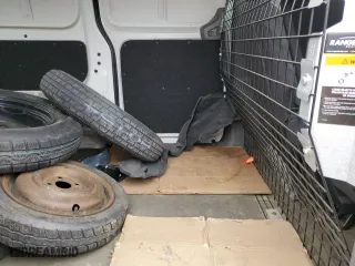 2019 Nissan NV200 Compact Cargo S with VIN 3N6CM0KNXKK702796, listed as a Copart auction lot 39189843 with 170,314 mi miles. Bid and sale history available at carsss.com. Image 11.