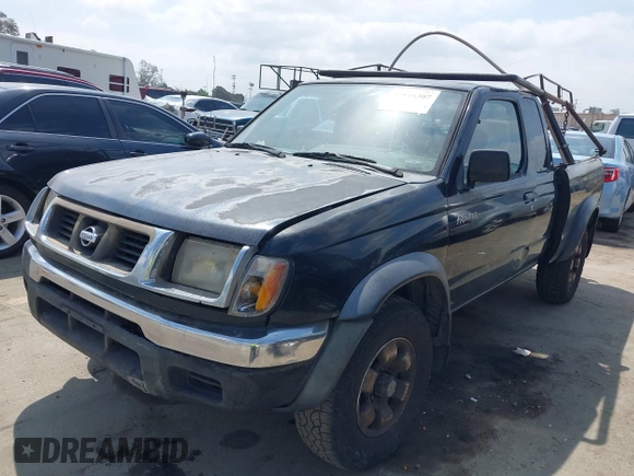 1999 Nissan Frontier XE z VIN 1N6ED26Y5XC321492, wystawiony jako IAAI lot #42116307 z przebiegiem 446 841 mil mil oraz . Historia ofert i sprzedaży dostępna na DreamBid. Obrazek 2.