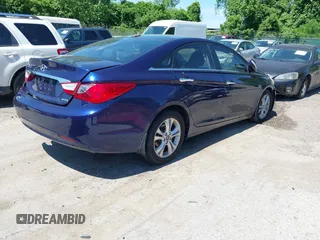 2012 Hyundai Sonata Limited z VIN 5NPEC4AC2CH382097, wystawiony jako IAAI lot #42276727 z przebiegiem 135 808 mil mil oraz . Historia ofert i sprzedaży dostępna na DreamBid. Obrazek 4.