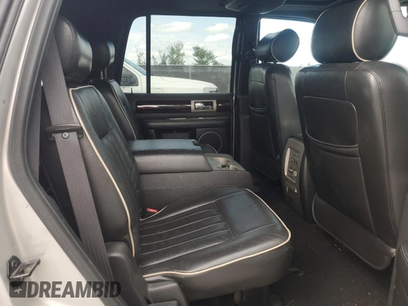 2006 Lincoln Navigator Luxury with VIN 5LMFU27596LJ20844, listed as a Copart auction lot 52567315 with 226,041 mi miles and Salvage Title. Bid and sale history available at carsss.com. Image 11.