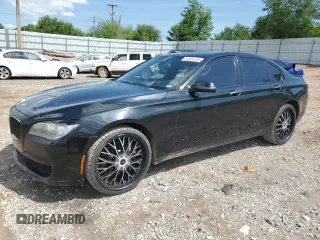 2013 BMW 7 Series 750i with VIN WBAYA8C5XDC996785, listed as a Copart auction lot 54854165 with 134,472 mi miles and Clean Title. Bid and sale history available at carsss.com. Image 1.